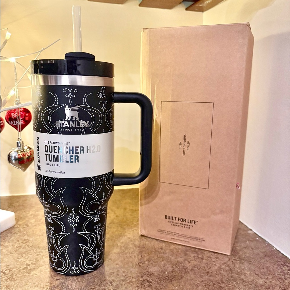 Stanley x Barbie 40oz Flowstate Quencher H2.0 Tumbler Ken Western